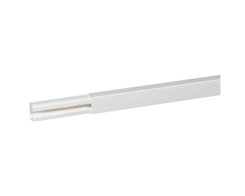 Кабель-канал 1-секц. 32х20 L2100 пластик DLPlus без перегородки бел. Leg 030017