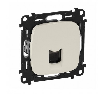 Valena ALLURE Информационная розетка одиночная RJ45 Кат.5е UTP, с лицевой панелью. Цвет: Слоновая кость (арт. 753070+755416)