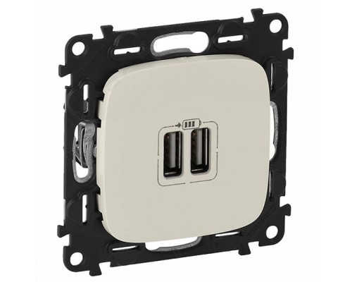 Valena ALLURE Зарядное устройство с двумя USB-разьемами 240В/5В 1500мА, с лицевой панелью. Цвет: Слоновая кость (арт. 754996)