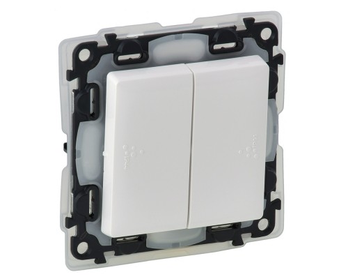Valena LIFE IP44 Выключатель двухклавишный 10А 250В, IP44, с лицевой панелью, безвинтовые зажимы. Цвет: Белый (арт. 752155)