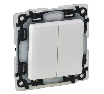 Valena LIFE IP44 Переключатель двухклавишный 10А 250В, IP44 с лицевой панелью, безвинтовые зажимы. Цвет: Белый (арт. 752158)