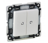Valena LIFE IP44 Переключатель двухклавишный 10АХ 250В, IP44 с подсветкой, с лицевой панелью. Цвет: Белый (арт. 752159)
