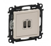 Valena LIFE Зарядные станции и устройства с двумя USB-разьемами 240В/5В 1500мА с лицевой панелью. Цвет: Слоновая кость (арт. 753512)