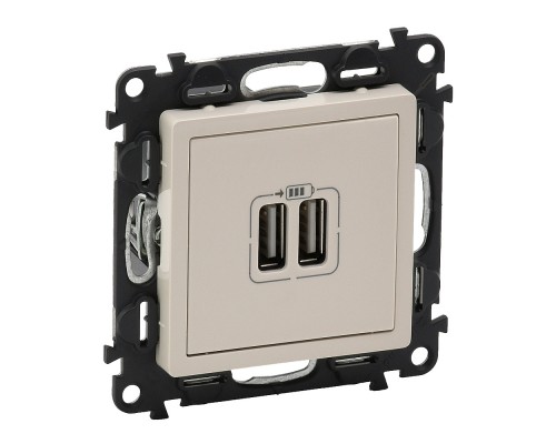 Valena LIFE Зарядные станции и устройства с двумя USB-разьемами 240В/5В 1500мА с лицевой панелью. Цвет: Слоновая кость (арт. 753512)