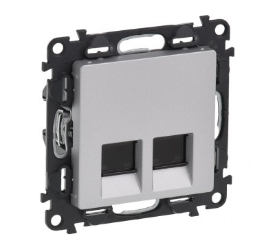 Valena LIFE Информационная розетка двойная RJ45 кат.5е UTP с лицевой панелью. Цвет: Алюминий (арт. 753041+755422)